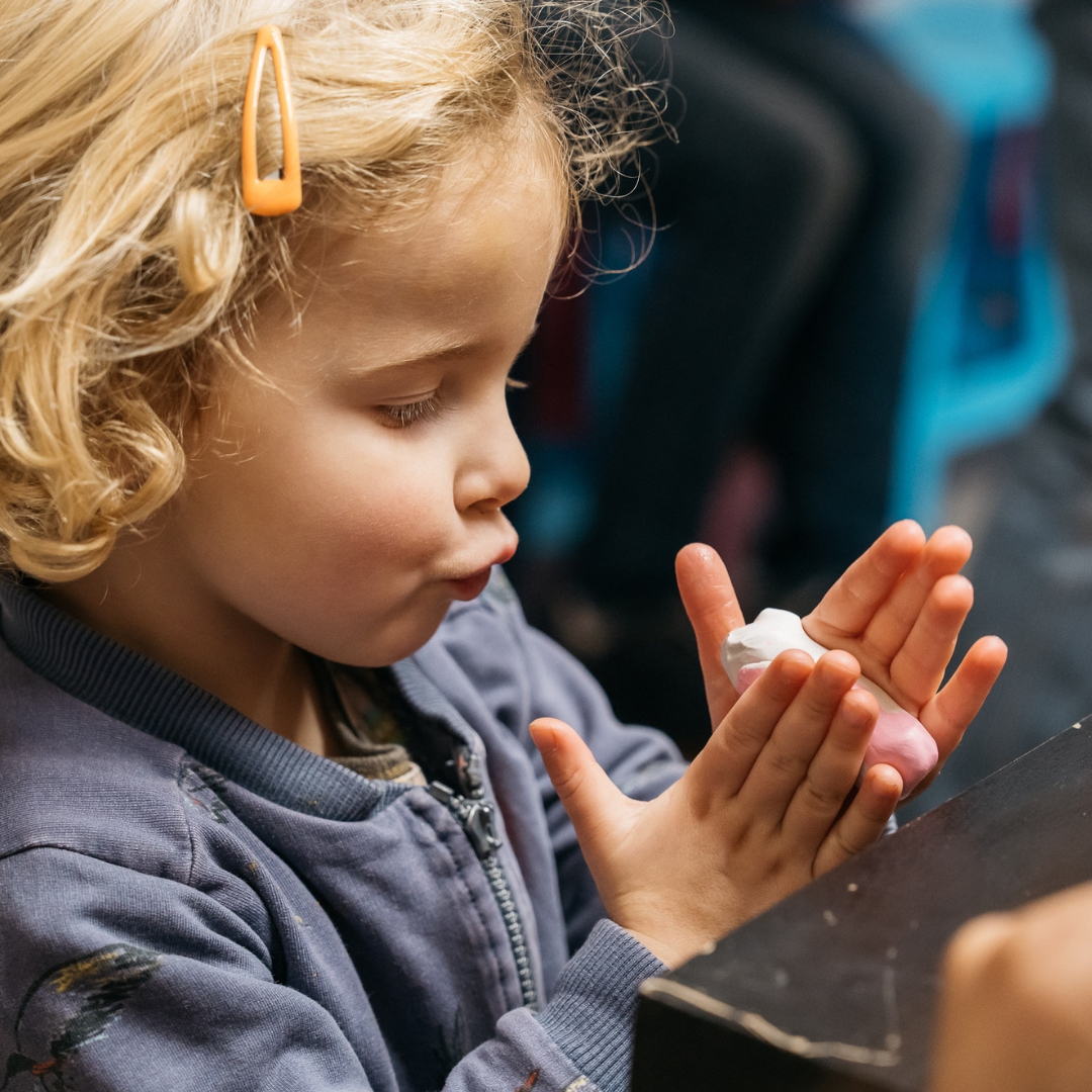 Wie unser DIY Handabdruck bondee Kindern mit ADHS helfen kann